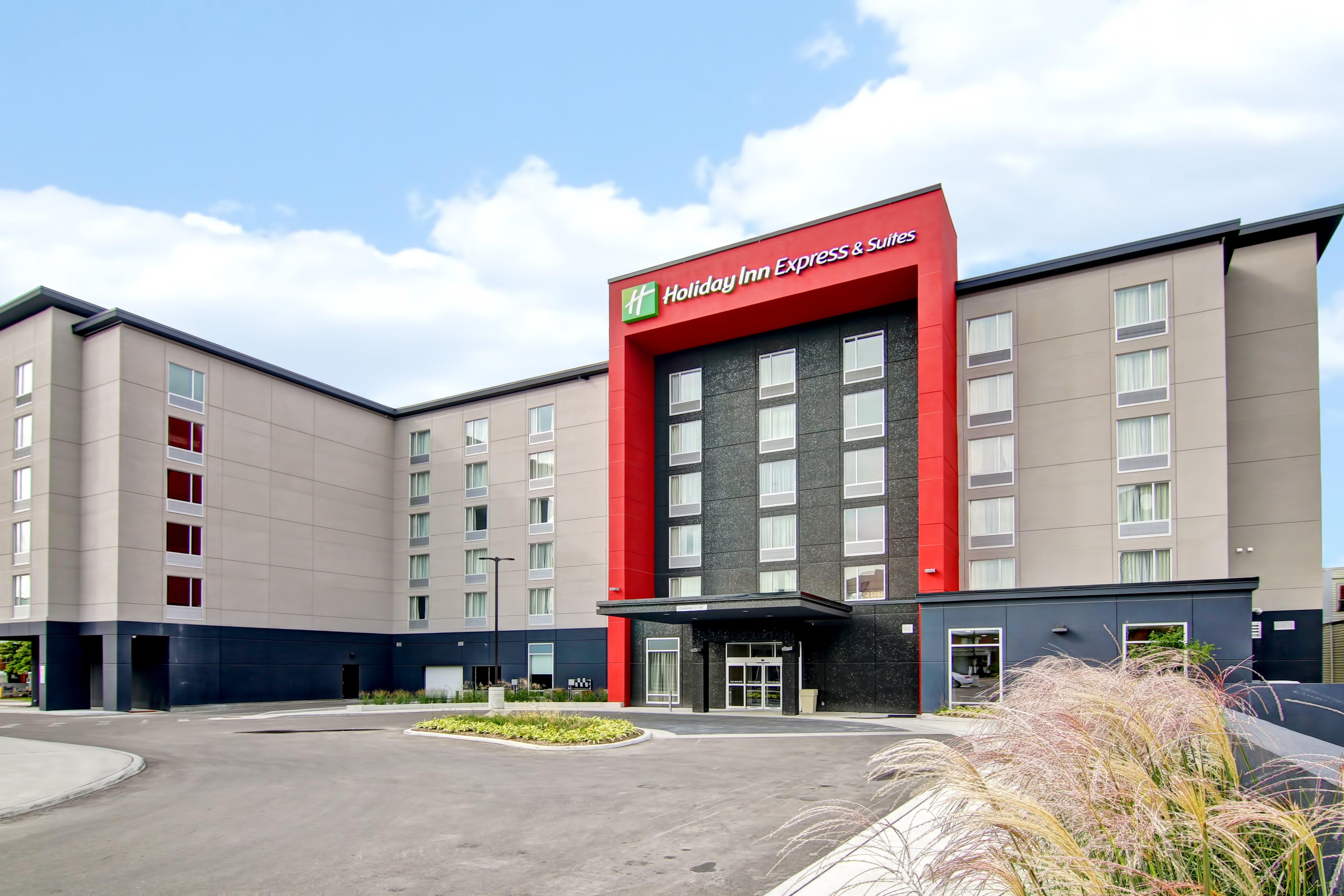 Holiday Inn Express & Suites Oshawa Downtown - Toronto Area By Ihg Zewnętrze zdjęcie